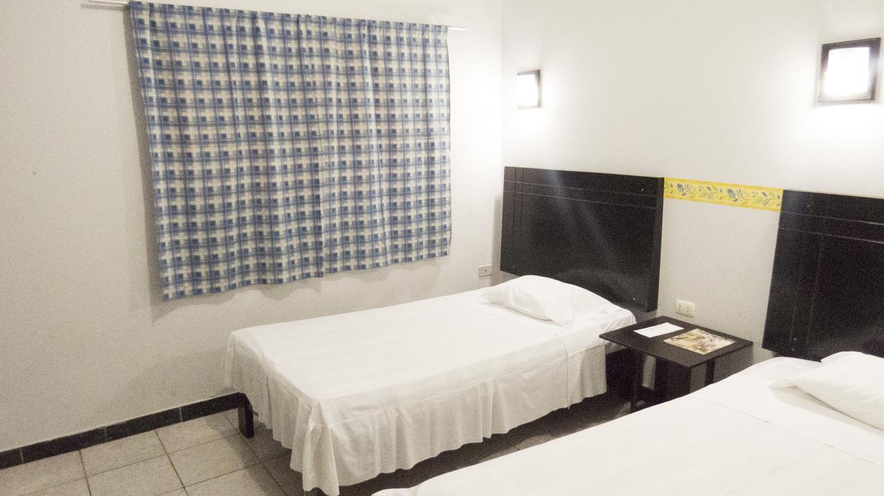 Jer'S Hostal Tumbes Zewnętrze zdjęcie