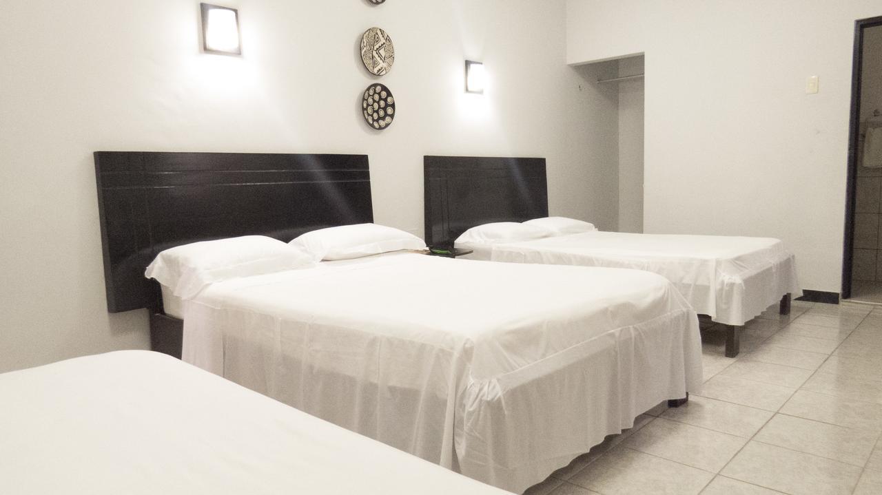 Jer'S Hostal Tumbes Zewnętrze zdjęcie