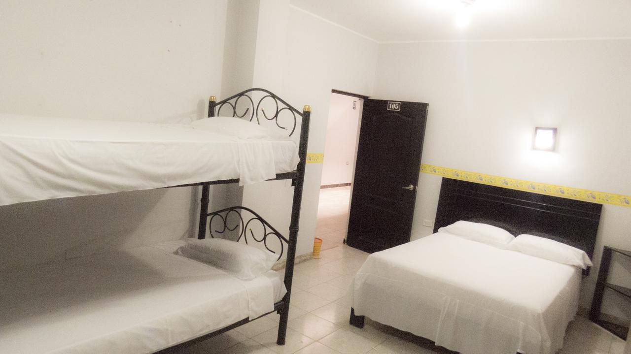 Jer'S Hostal Tumbes Zewnętrze zdjęcie