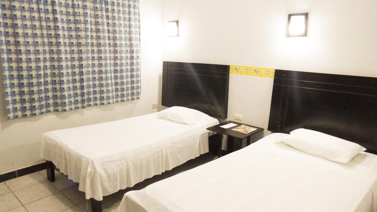 Jer'S Hostal Tumbes Zewnętrze zdjęcie