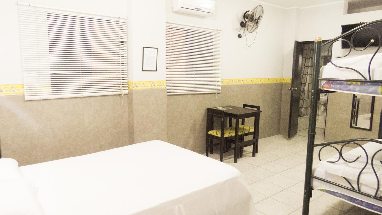 Jer'S Hostal Tumbes Zewnętrze zdjęcie