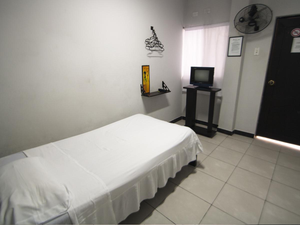 Jer'S Hostal Tumbes Zewnętrze zdjęcie